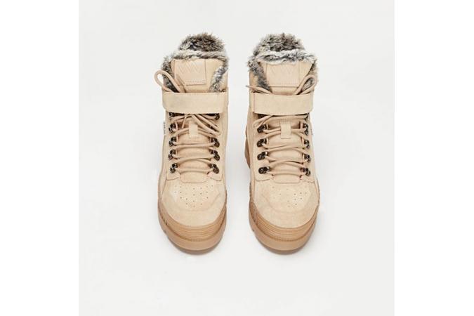 Bota  003 Woman Sand