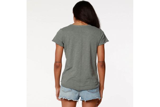 Camiseta Bobi Center Seam V-Neck Tee Sage Verde