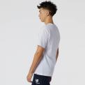 Camiseta New Balance Essentials Shoebox