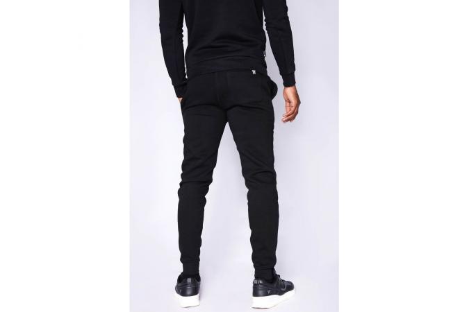 CORE JOGGERS REGULAR FIT NEGRO