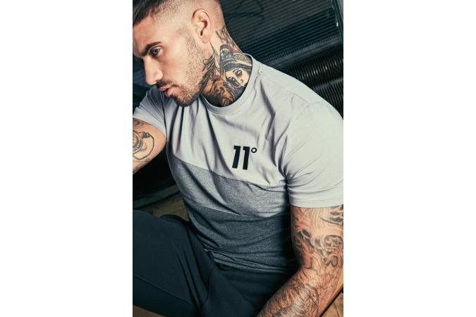 Camiseta Triple Panel T-Shirt