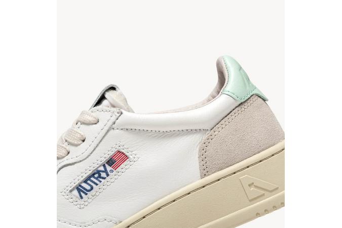 Zapatillas Autry AULW LS47 Blanca/Azul Claro