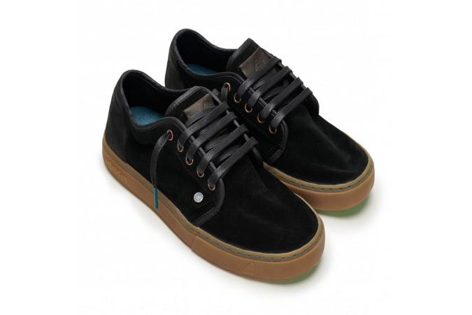 Zapatillas Satorisan Heisei Suede Black/GR