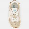 Zapatillas New Balance IH327RE Beige