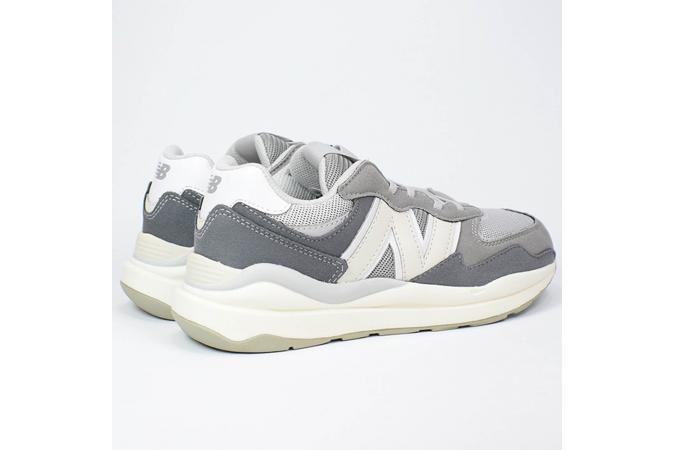 Zapatillas New Balance GC5740RT Gris