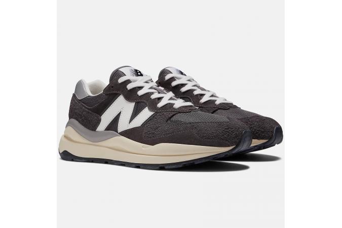 Zapatillas New Balance M5740VL1 Gris y Blanco