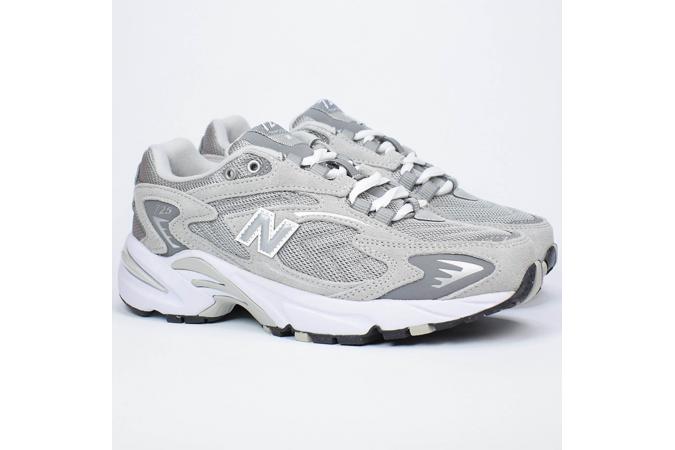 Zapatillas New Balance ML725P Gris